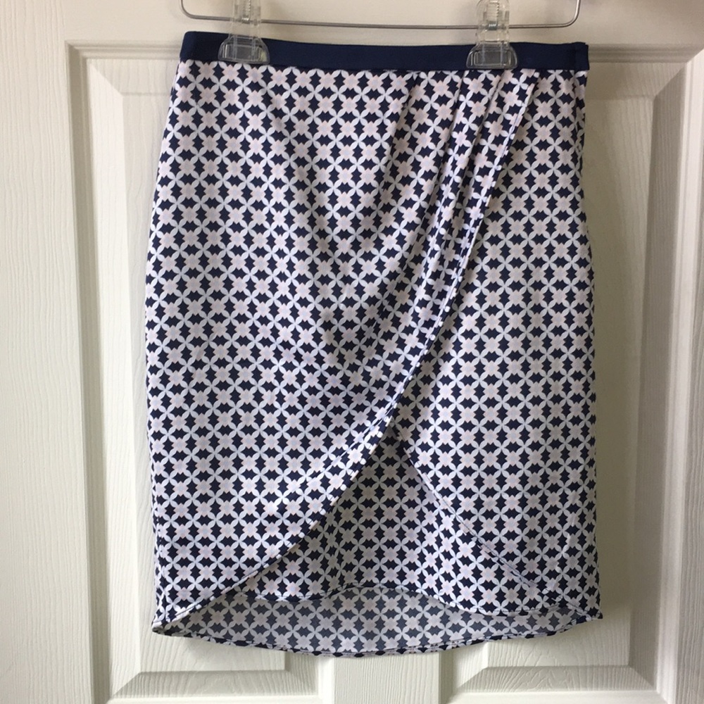 Lightweight Pencil skirt - H&M size 4